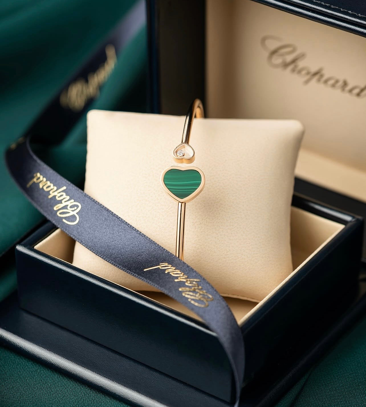 Chopard Happy Hearts Bangle, box detail